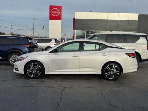 Certified 2023 Nissan Sentra SR w/ Trunk Package image 6
