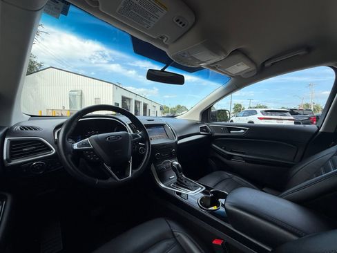 Used 2017 Ford Edge SEL w/ Equipment Group 201A FWD image 17