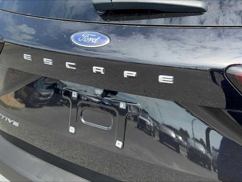 Used 2023 Ford Escape Active image 59