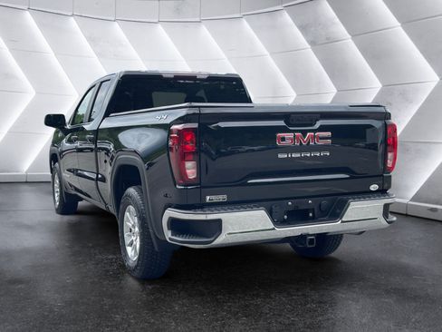 Used 2023 GMC Sierra 1500 Pro w/ Pro Value Package AWD/4WD image 4