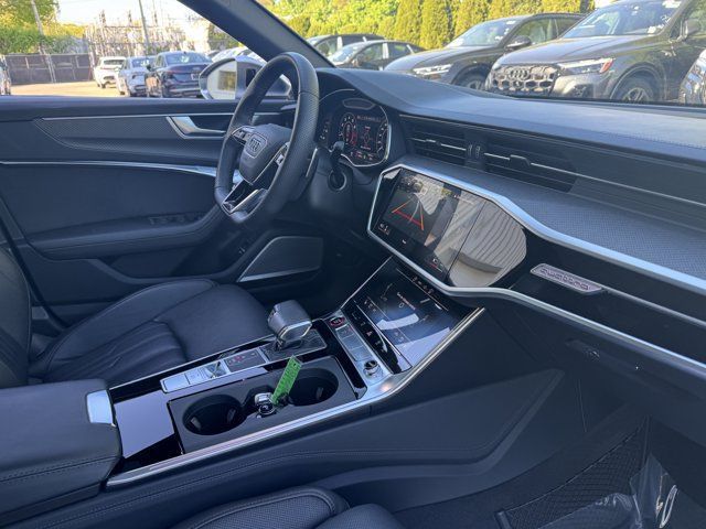 Certified 2022 Audi RS 6 AWD/4WD image 30