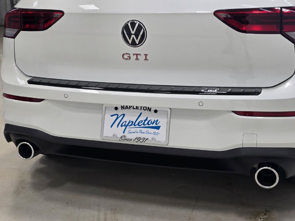 New 2026 Volkswagen GTI SE FWD image 7