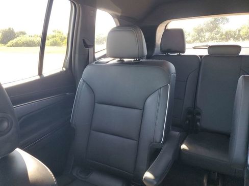 Used 2025 Buick Enclave Preferred image 12