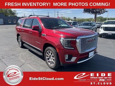 Used 2023 GMC Yukon XL Denali AWD/4WD image 1