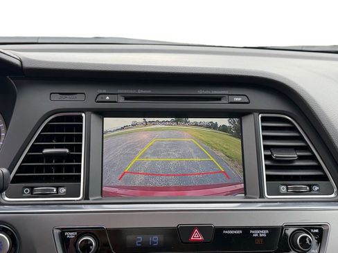 Used 2015 Hyundai Sonata Sport w/ Option Group 04 FWD image 19