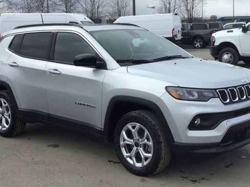 New 2025 Jeep Compass Latitude w/ Sun & Sound Group image 2