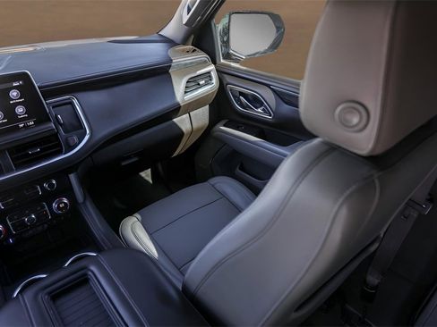 Used 2021 GMC Yukon SLT w/ SLT Luxury Plus Package image 27