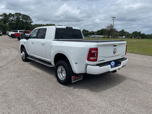 Used 2024 RAM 3500 Laramie w/ Towing Technology Group AWD/4WD image 3