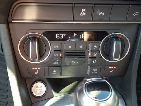 Used 2018 Audi Q3 2.0T Premium Plus w/ Premium Plus Package image 17