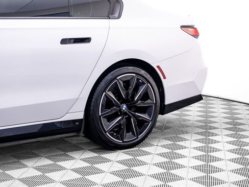 Certified 2023 BMW i7 xDrive60 AWD/4WD image 36