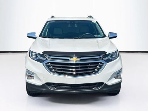 Used 2018 Chevrolet Equinox Premier FWD image 2