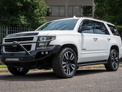 Used 2020 Chevrolet Tahoe Premier AWD/4WD image 1