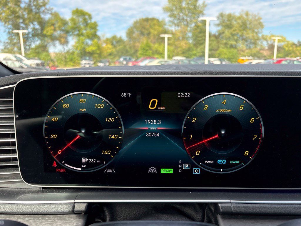 Used 2022 Mercedes-Benz GLS 450 4MATIC image 16
