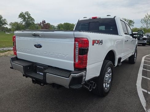 Used 2024 Ford F250 Lariat w/ Lariat Ultimate Package AWD/4WD image 8