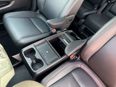 Used 2025 Honda Odyssey Sport-L image 23