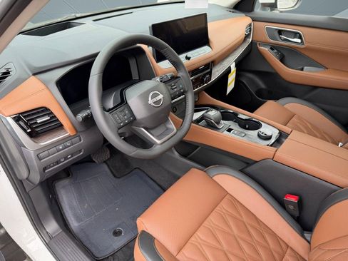 New 2026 Nissan Rogue Platinum AWD/4WD image 4