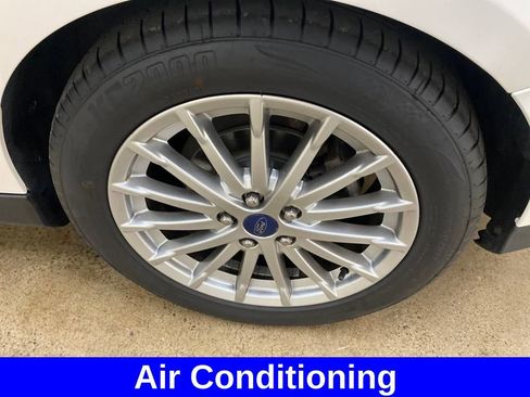 Used 2015 Ford Focus Electric Hatchback image 14