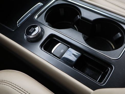 Used 2020 Lincoln Corsair FWD image 19