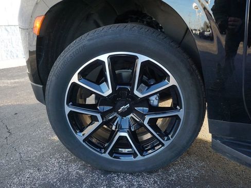 Used 2024 Chevrolet Tahoe RST w/ Sport Performance Package AWD/4WD image 35