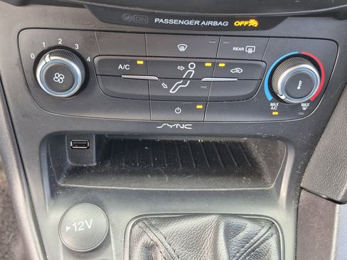 Used 2018 Ford Focus S FWD image 30