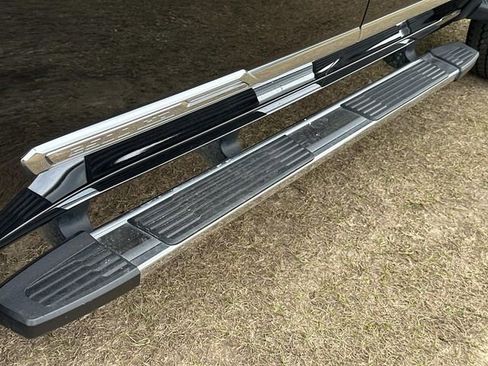 Used 2024 Chevrolet Silverado 2500 High Country w/ High Country Premium Package image 17