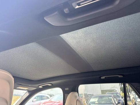 New 2026 Mercedes-Benz GLC 300 image 8
