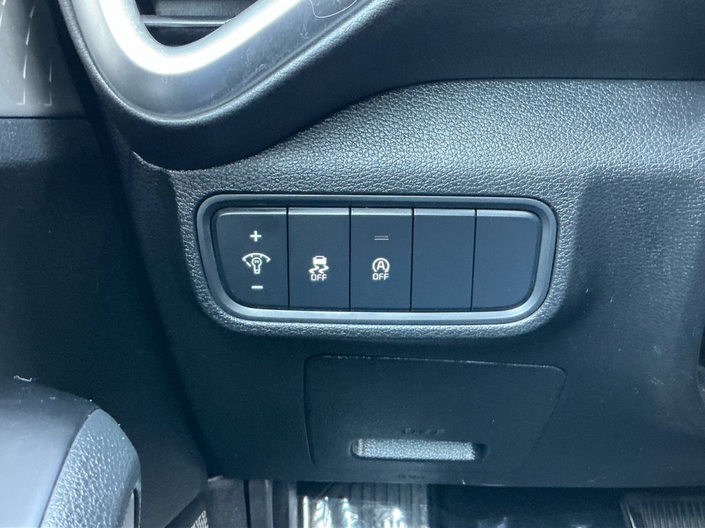 Used 2024 Kia Soul LX w/ Option Group 015 FWD image 20