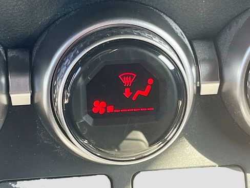 Used 2025 Toyota GR86 Premium w/ ALL Weather Mat Package (TMS) RWD image 15