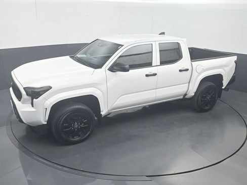 Used 2024 Toyota Tacoma SR image 22