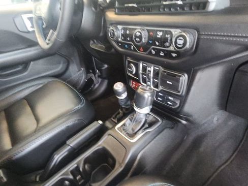 Used 2024 Jeep Wrangler Unlimited Rubicon 4xe AWD/4WD image 22