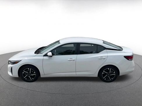 Used 2025 Nissan Sentra SV FWD image 7
