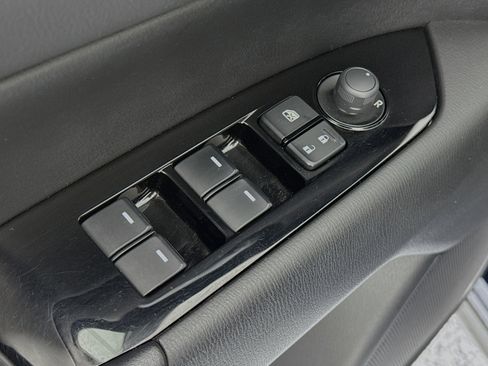 Used 2018 MAZDA CX-5 Touring image 17