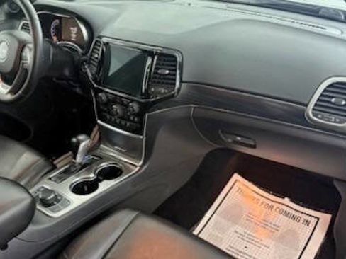 Used 2020 Jeep Grand Cherokee Limited image 13