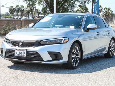 Certified 2024 Honda Civic EX-L image 3