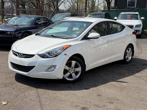Used 2013 Hyundai Elantra GLS w/ Preferred Pkg image 6