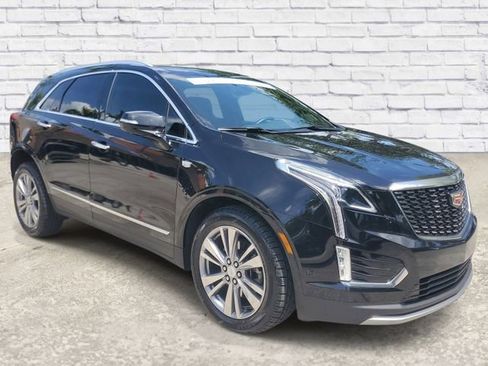 Certified 2024 Cadillac XT5 Premium Luxury w/ Technology Package FWD image 5