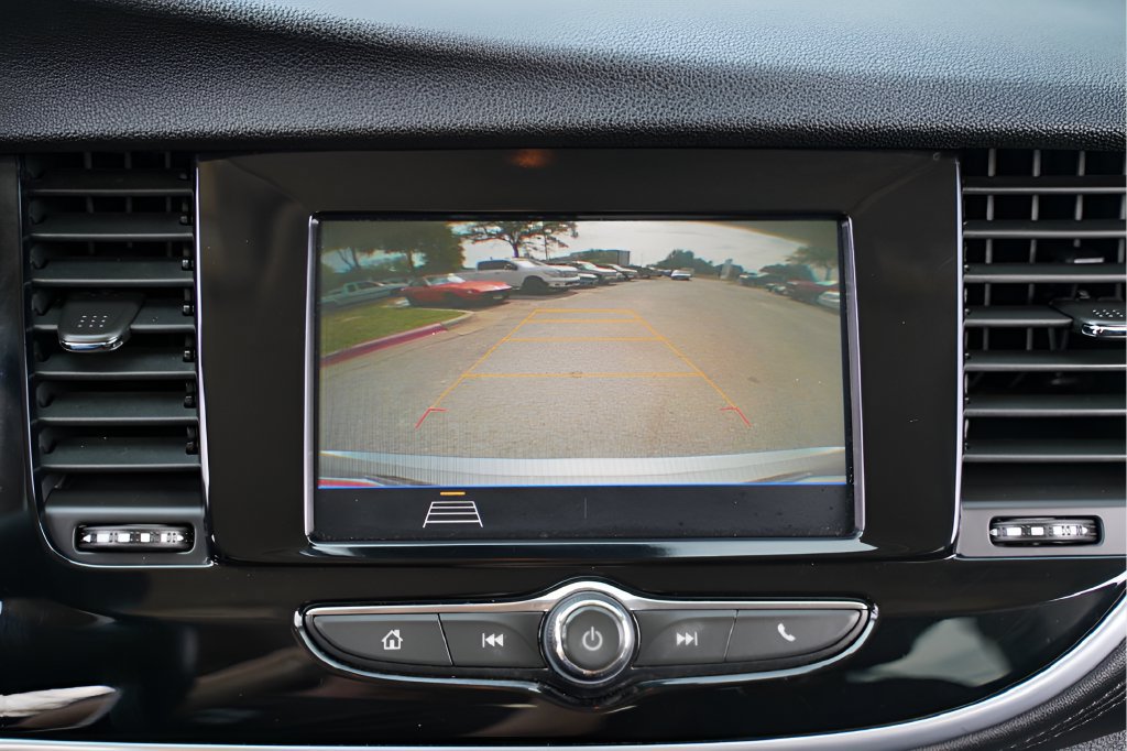 Used 2022 Buick Encore Preferred w/ Safety Package FWD image 14
