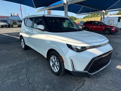 Used 2024 Kia Soul LX w/ Option Group 015