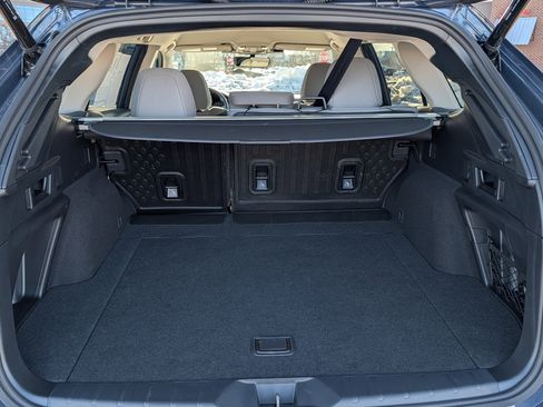 Used 2025 Subaru Outback Premium image 18