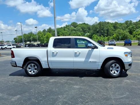 Used 2024 RAM 1500 Laramie AWD/4WD image 2