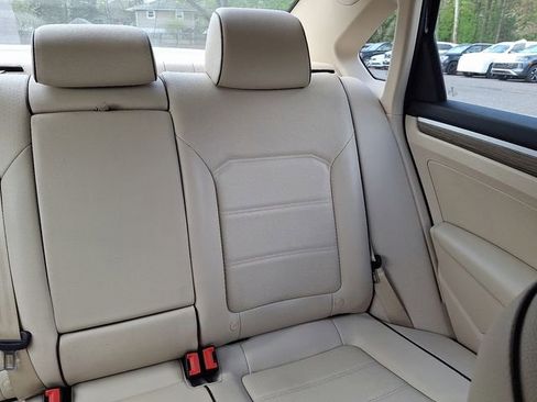 Used 2018 Volkswagen Passat 2.0T SE FWD image 20