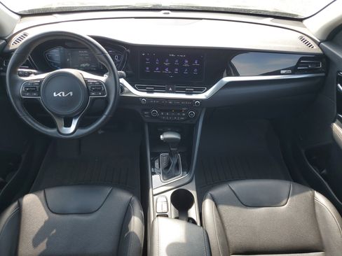 Used 2022 Kia Niro EX Premium image 31