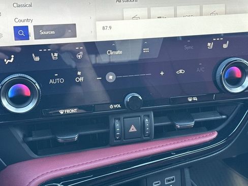 Used 2023 Lexus NX 350h AWD image 19