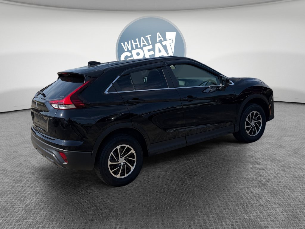 Used 2024 Mitsubishi Eclipse Cross ES AWD/4WD image 3