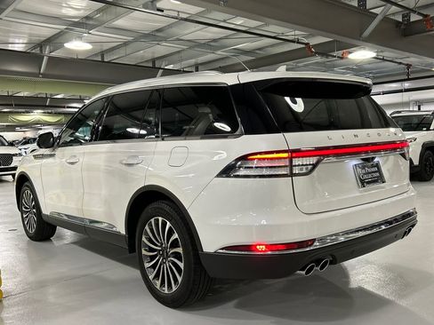 Used 2023 Lincoln Aviator Reserve w/ Elements Package Plus AWD/4WD image 4