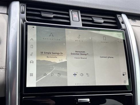 Used 2023 Land Rover Discovery HSE R-Dynamic image 38