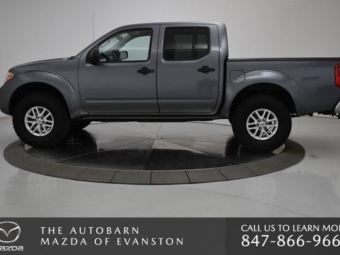 Used 2016 Nissan Frontier SV image 15