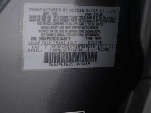 Used 2025 Nissan Kicks SR image 28