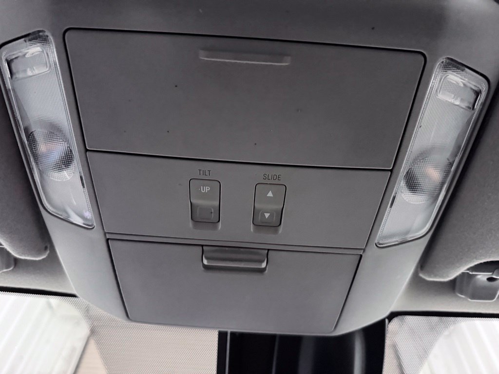 Used 2018 Toyota Sequoia Platinum AWD/4WD image 20