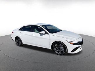 Used 2025 Hyundai Elantra Limited video 2